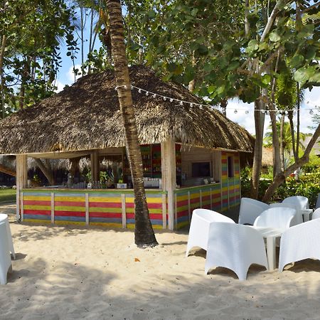 Catalonia Royal La Romana Adults Only Bayahibe Exterior photo Beach bar in Negril