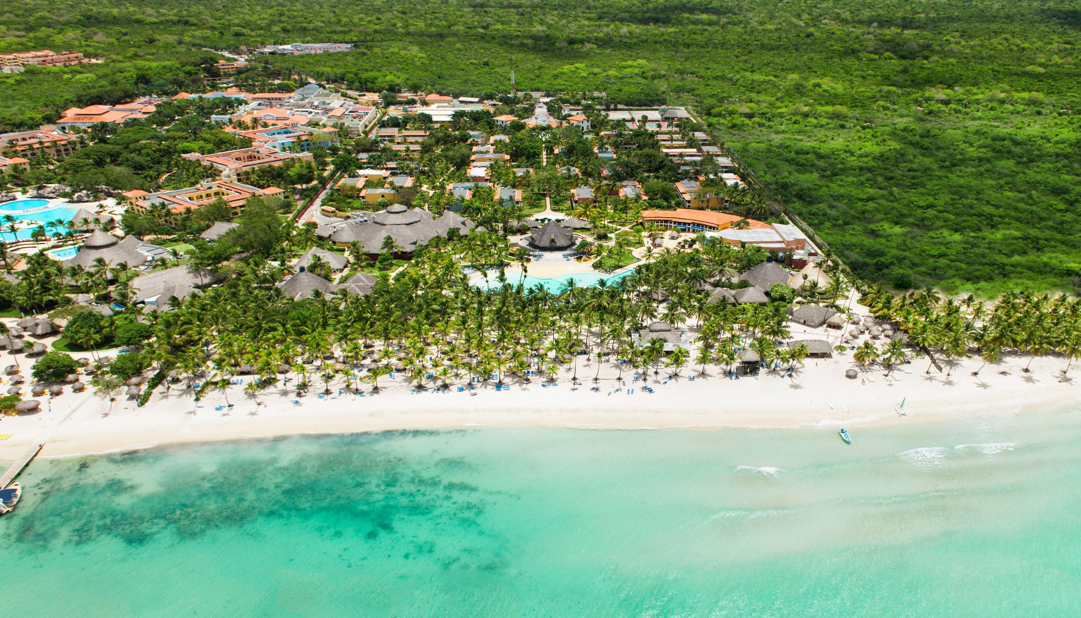 Catalonia Royal La Romana Adults Only Bayahibe Exterior photo Aerial view of the resort