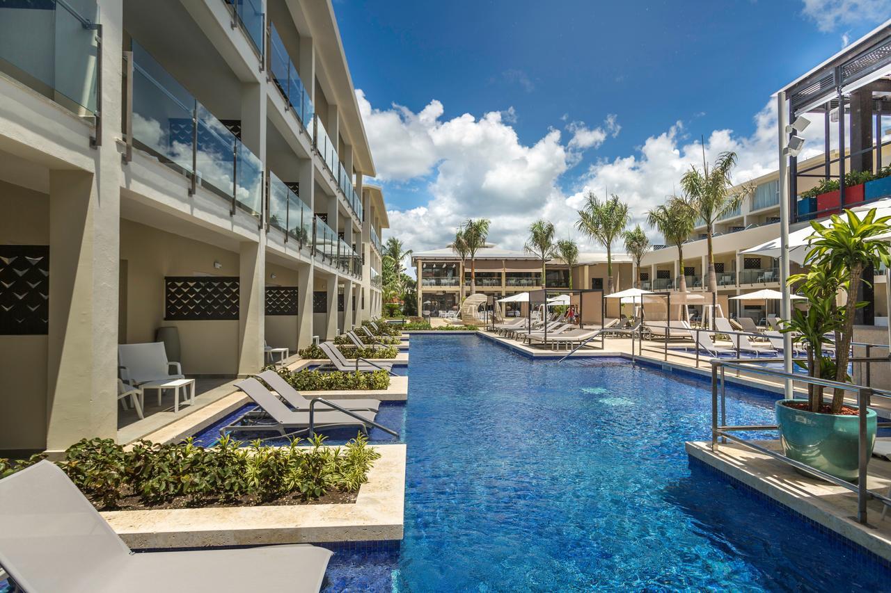 Catalonia Royal La Romana Adults Only Bayahibe Exterior photo Hard Rock Hotel & Casino Punta Cana